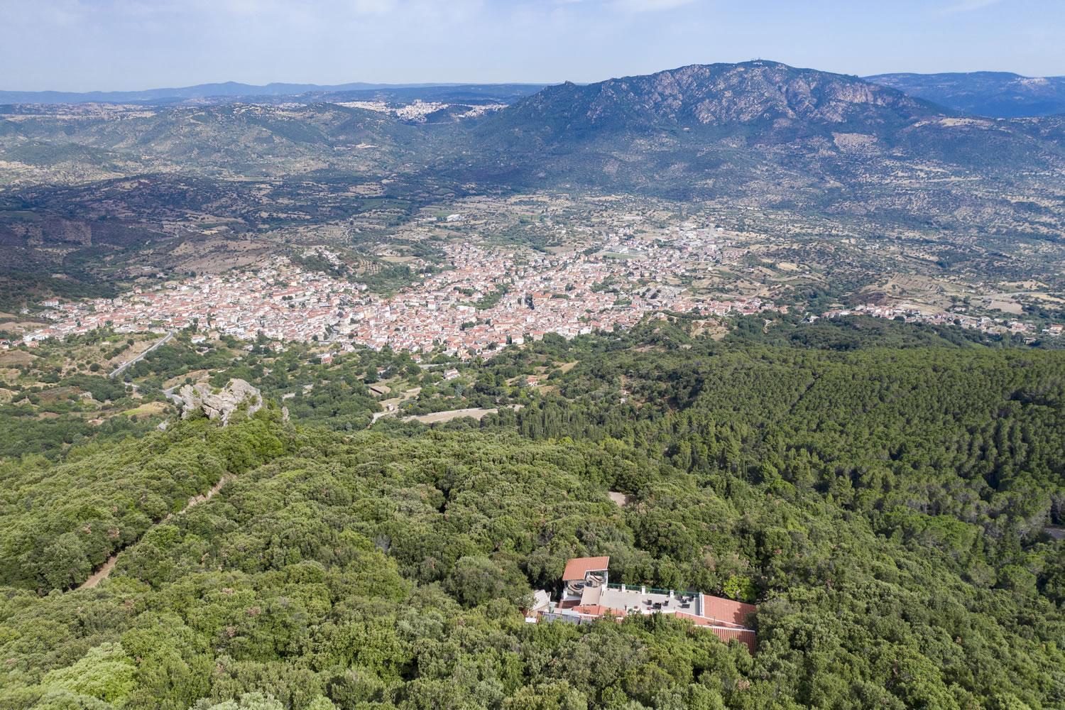 ホテル S'Enis Monte Maccione オリエーナ エクステリア 写真